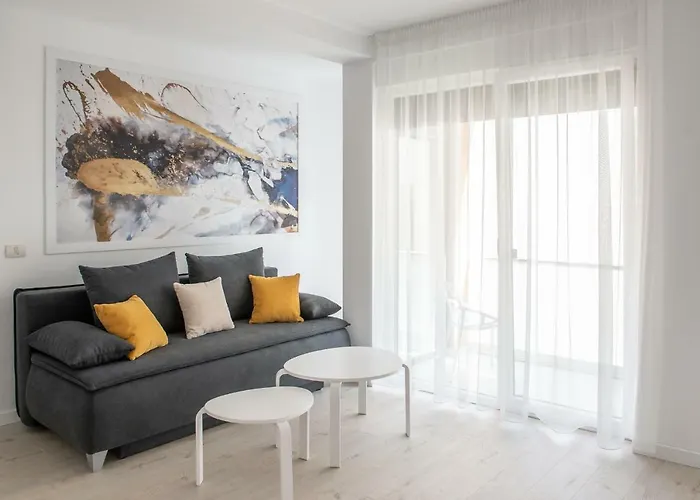 West Residence Apartments