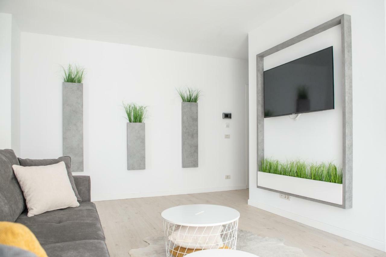 West 3* Timişoara